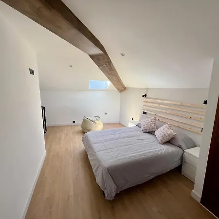 Duplex Los Serrano Apartment